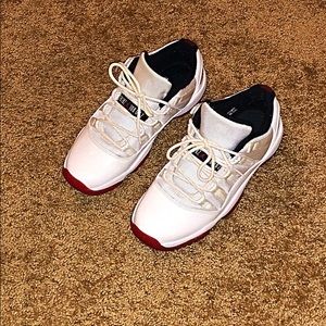 Retro Jordan 🍒 Elevens